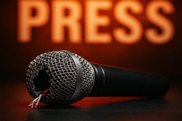 Mídia, Censura e Repressão: A Informação Como Fronteira da Liberdade em África